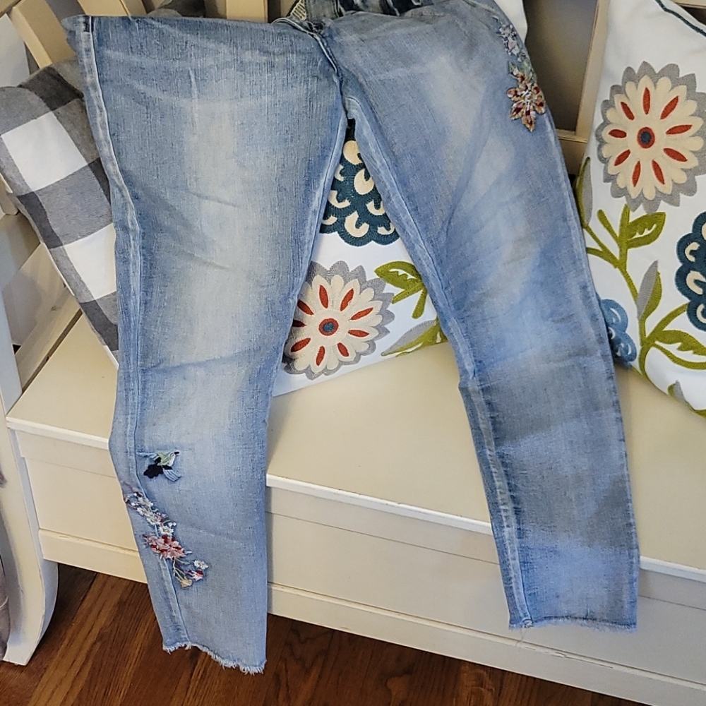 Jeans - Picture 5 of 6